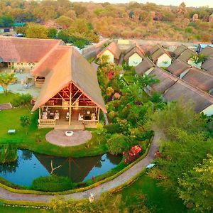 Shearwater'S Explorers Village